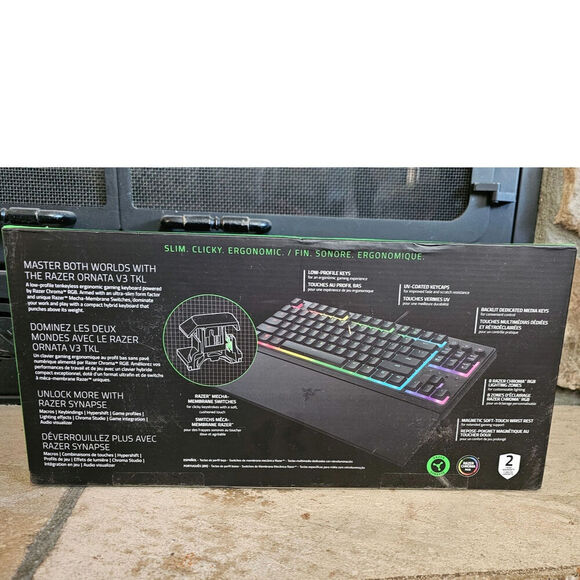 Razer Ornata V3 TKL Gaming Keyboard for PC - Picture 9 of 16